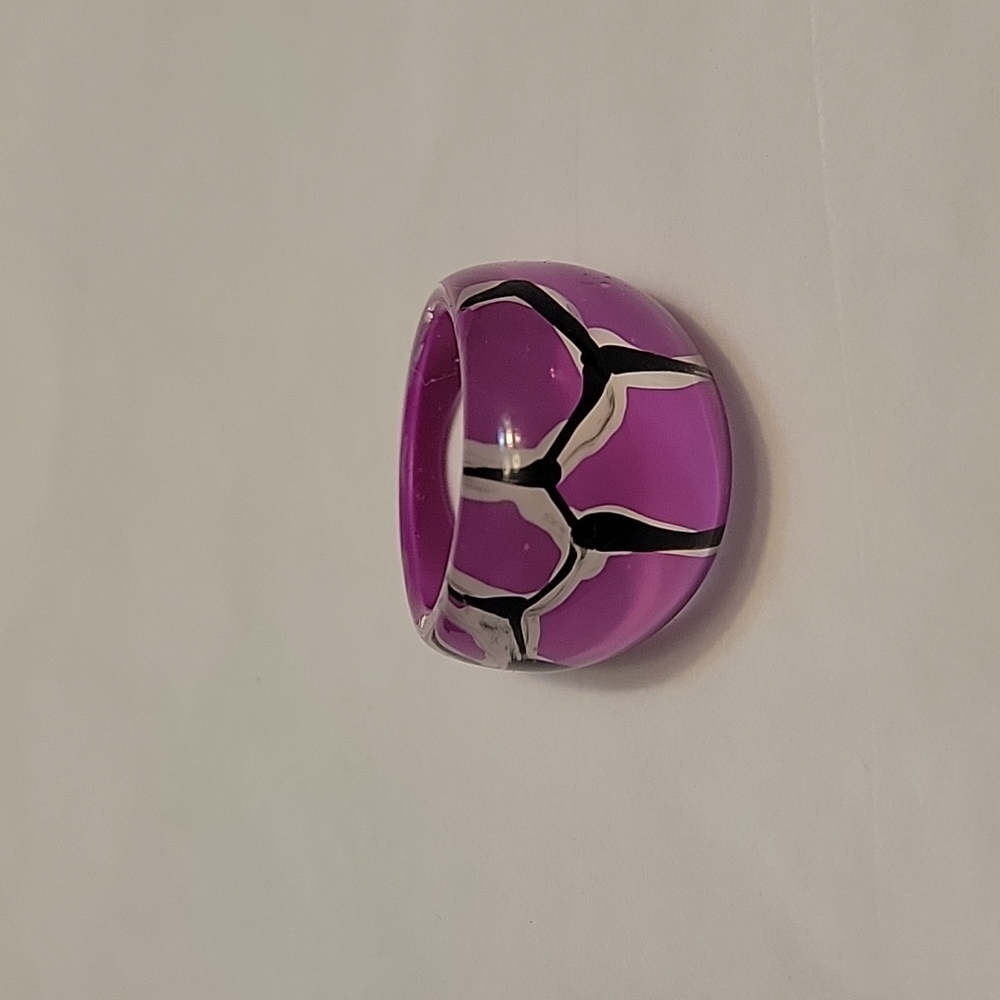 ❄️Fun Fashion Acrylic Ring - Picture 3 of 4